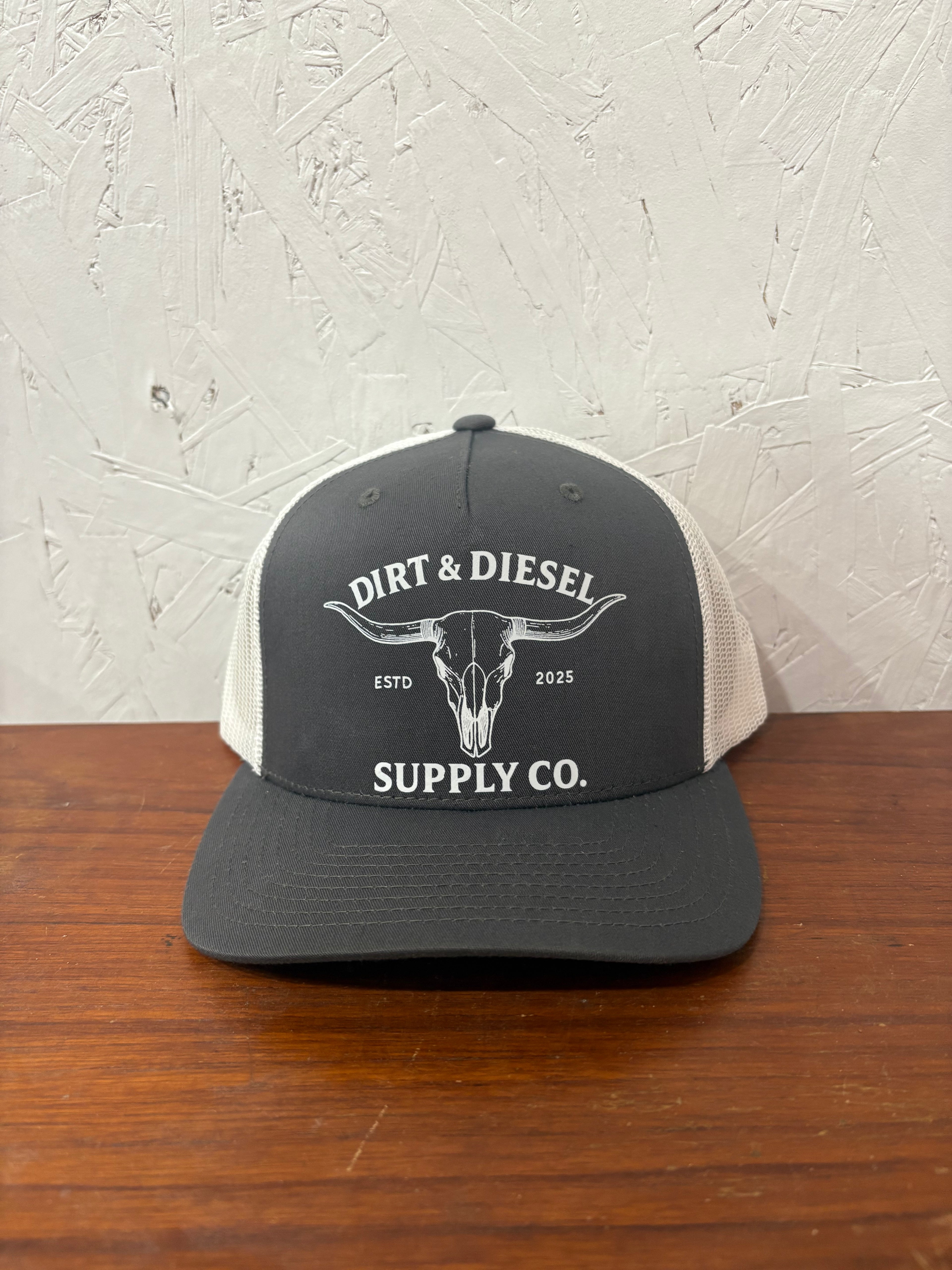 Longhorn trucker cap